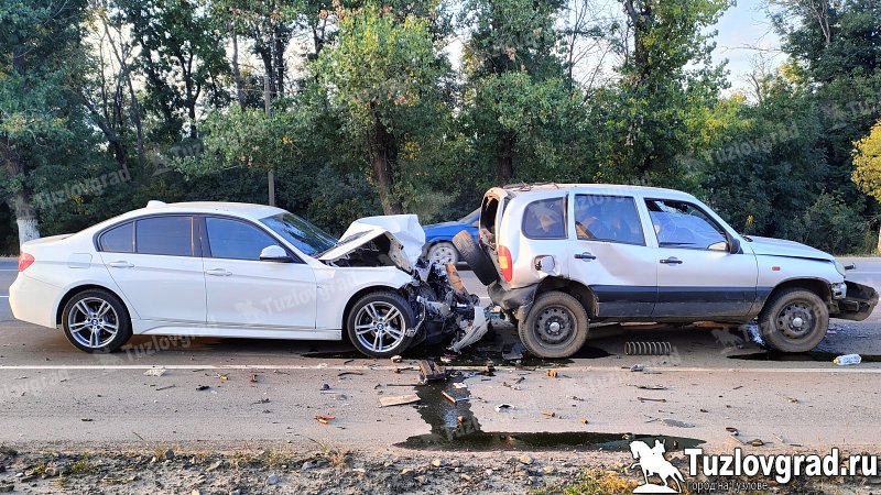 На въезде в Новочеркасск пьяный водитель устроил массовое ДТП
