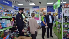 Жителей Новочеркасска штрафуют за несоблюдение масочного режима в магазинах