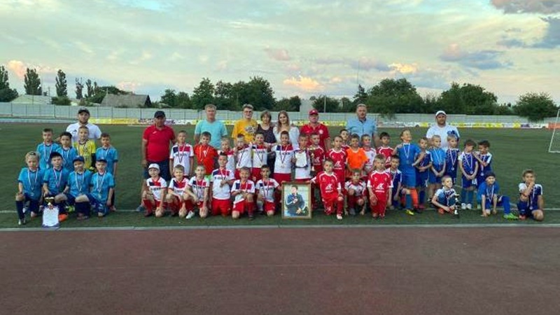 Новочеркасские футболисты завоевали «бронзу» на турнире памяти Николая Ширшова