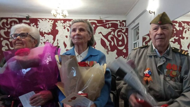 В Новочеркасске юбилейные медали вручили труженикам тыла