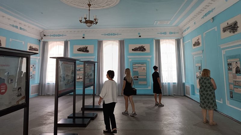 Историческая выставка открылась в здании железнодорожного вокзала Новочеркасска