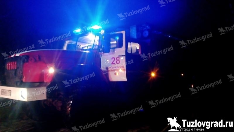 В Новочеркасске на улице Железнодорожной сгорел дом