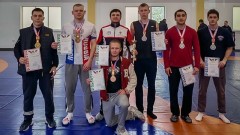 Новочеркасские борцы успешно выступили на студенческом чемпионате области 