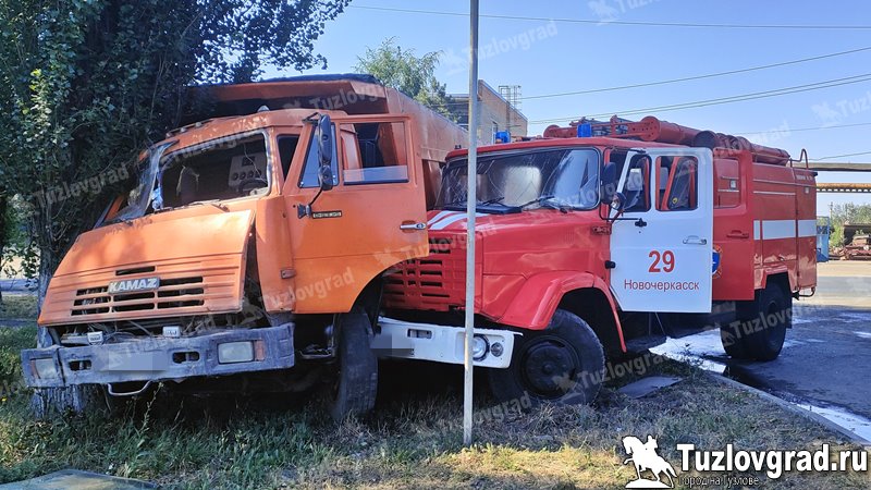 В Новочеркасске спешащие на вызов пожарные попали в ДТП