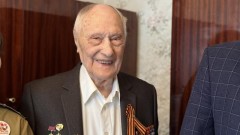 В Новочеркасске с Днем Победы поздравили ветерана Великой Отечественной войны Николая Малькова