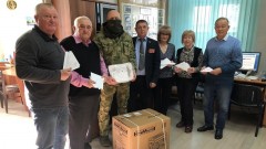 Новочеркасский совет ветеранов передал военнослужащим электрический бензоагрегат