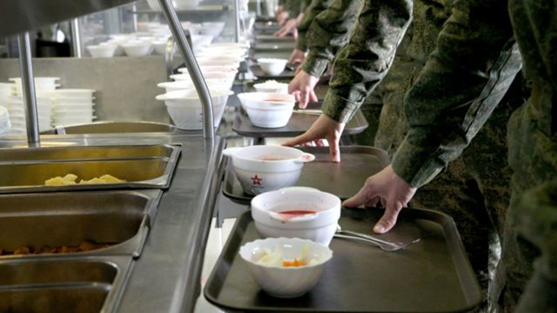В Новочеркасске бывший военнослужащий полгода крал продукты из воинской части
