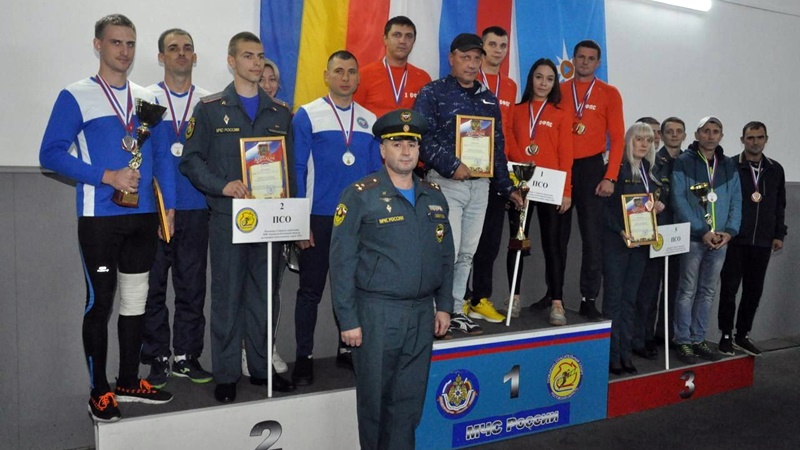 Новочеркасские спасатели стали призерами областного турнира по пожарно-спасательному спорту