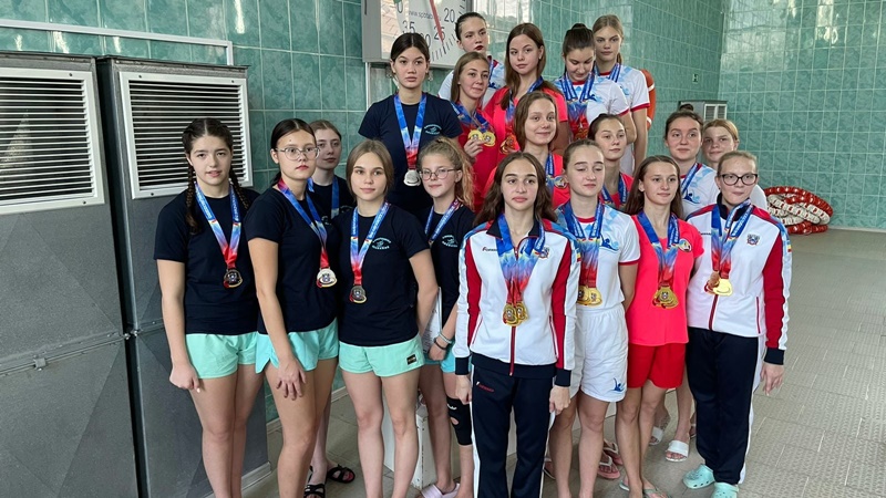 Новочеркасские спортсменки завоевали три медали на чемпионате ЮФО по синхронному плаванию