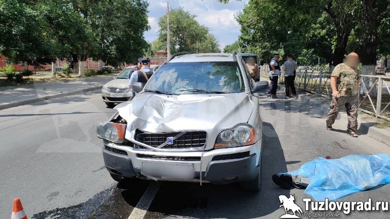 В Новочеркасске на проспекте Баклановском в ДТП погиб пешеход