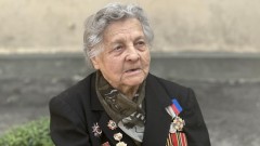 В Новочеркасске ветераны Великой Отечественной войны принимают поздравления с Днем Победы