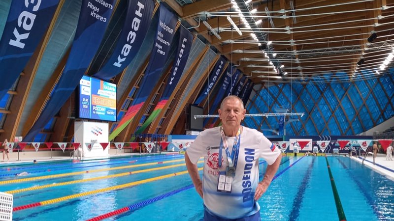 Новочеркасский пловец привез целую россыпь медалей с чемпионата России