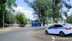 В Новочеркасске водитель автомобиля переехал своего знакомого и с места ДТП скрылся