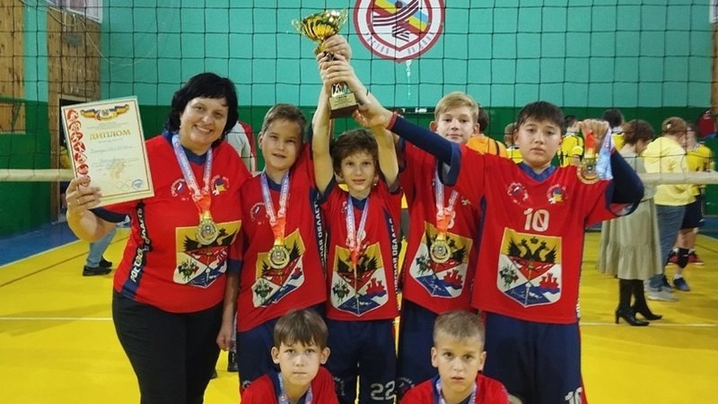 Новочеркасские волейболисты одержали победу на первенстве Ростовской области