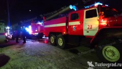 В Новочеркасске в микрорайоне Октябрьском на рынке сгорела бендежка
