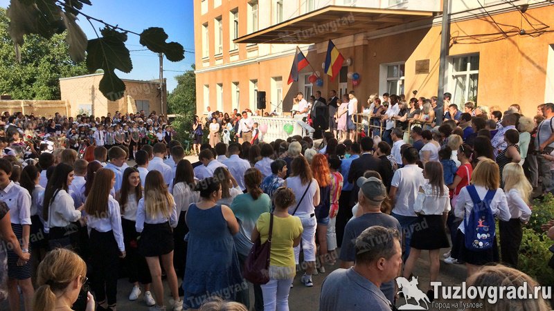 В Новочеркасске торжественные линейки в день знаний впервые за три года пройдут полностью в очном формате