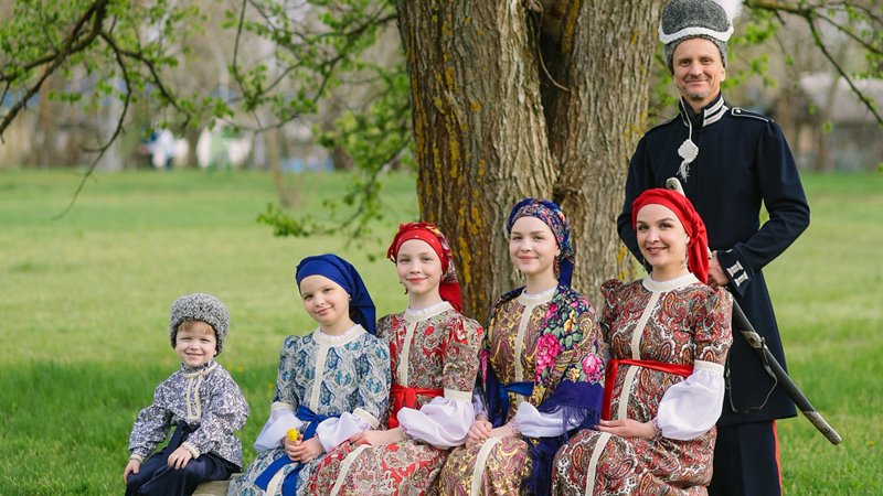 Новочеркасцы стали победителями регионального этапа IX Всероссийского конкурса «Семья года»