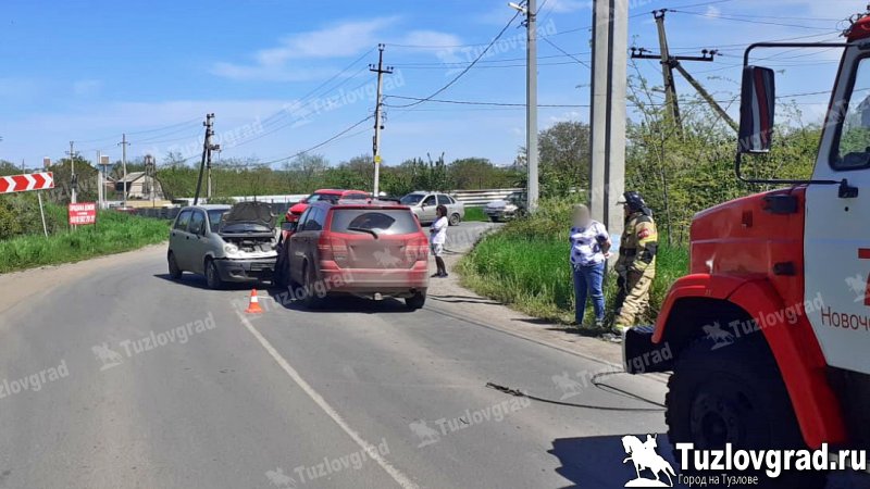 В Новочеркасске водитель малолитражки выехала на полосу встречного движения