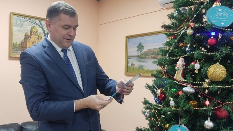 В Новочеркасске стартовала новогодняя акция «Елка желаний»