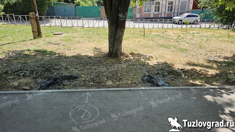 В Новочеркасске из сквера Чапаева украли установленные накануне лавочки