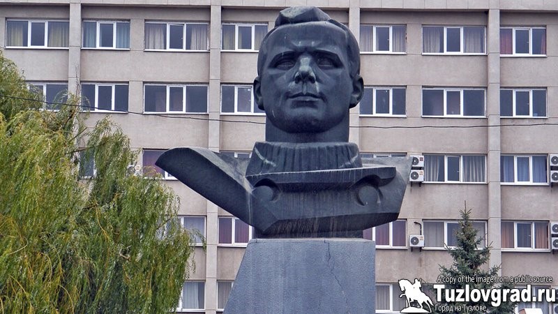 90 млн рублей в Новочеркасске направят на разработку проектов благоустройства и ремонт памятника Гагарину