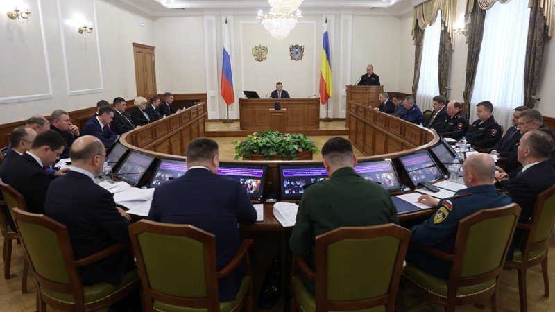Юрий Слюсарь поручил усилить меры безопасности в период майских праздников