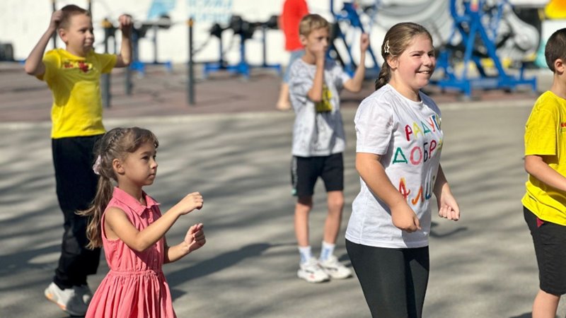 В Новочеркасске прошел спортивный праздник для особенных детей