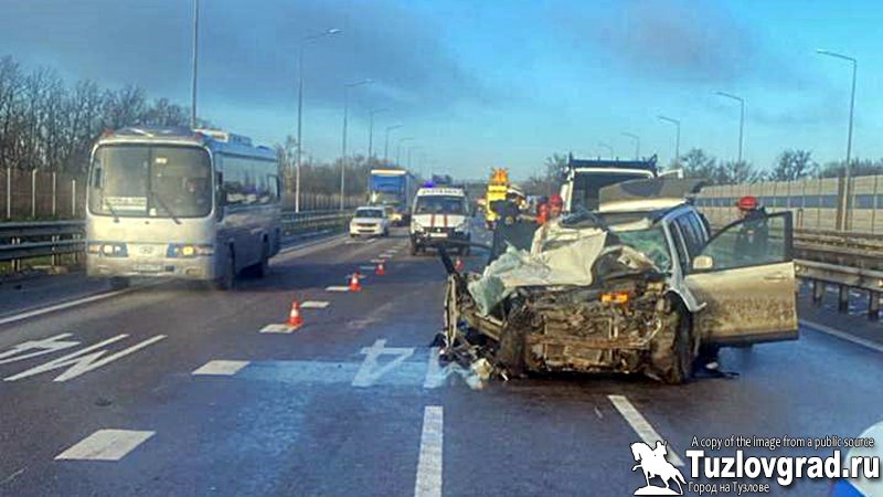 На трассе М4 под Новочеркасском погиб человек
