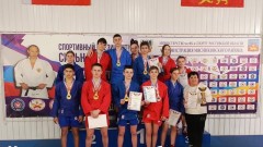 Новочеркасские самбисты стали первыми в общекомандном зачете областных соревнований