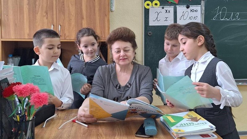В Ростовской области вводятся дополнительные выплаты по программе «Земский учитель»