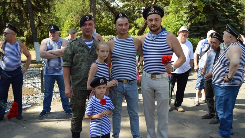 День Военно-морского флота отметят в Новочеркасске у памятника морякам и морским пехотинцам
