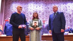 В Новочеркасске посмертно наградили Орденом Мужества героя СВО Максима Сонина