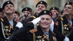 В параде Победы в Новочеркасске впервые примет участие морская пехота Каспийской флотилии