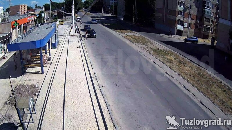 В Новочеркасске ограничено движение транспорта по улице 26 Бакинских Комиссаров