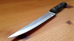 В Новочеркасске мужчина зарезал ножом знакомую во время распития спиртного