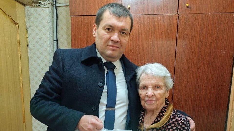 В Новочеркасске поздравили с Новым годом участников Великой Отечественной войны
