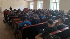 Новочеркасские полицейские рассказали работникам НЭВЗа о проблеме дистанционного мошенничества