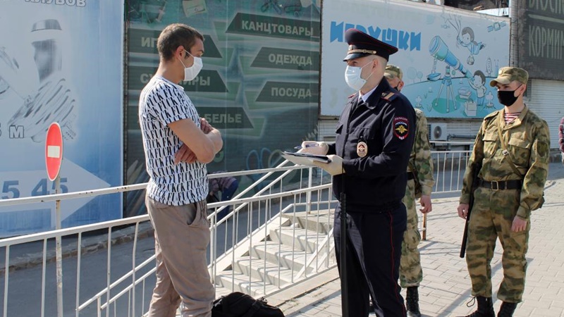 В Новочеркасске за неделю оштрафовали 56 горожан за нарушение масочного режима