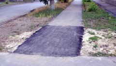 В Новочеркасске контракт на устранение повреждений покрытия тротуаров получил местный подрядчик