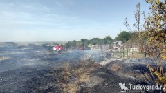 Новочеркасские пожарные потушили очередной большой ландшафтный пожар, видео