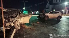 Два человека получили травмы в лобовом ДТП в Новочеркасске
