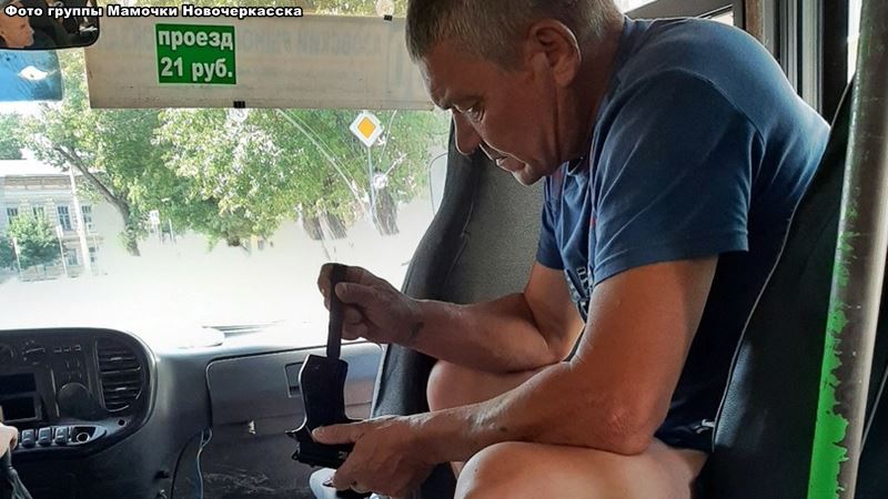 Пьяный житель Новочеркасска угнал автобус с пассажирами, угрожая пистолетом