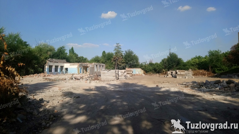 В Новочеркасске правоохранительные органы требуют вернуть «Тополек» в муниципальную собственность