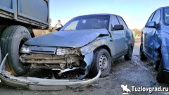 На въезде в Новочеркасск в двойном ДТП травмы получила пассажирка автомобиля