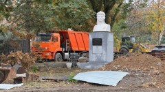 Врио главы Новочеркасска Николай Толмачев обеспокоен тем, как идет ремонт в детском парке «Казачок»