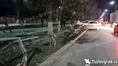  В Новочеркасске восстановят поврежденные заборы вдоль дорог