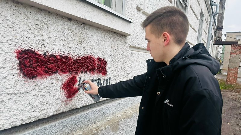 В Новочеркасске молодые люди продолжают борьбу с пропагандой наркотиков