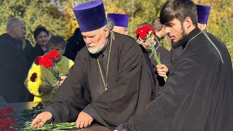 В Новочеркасске почтили память жертв политических репрессий