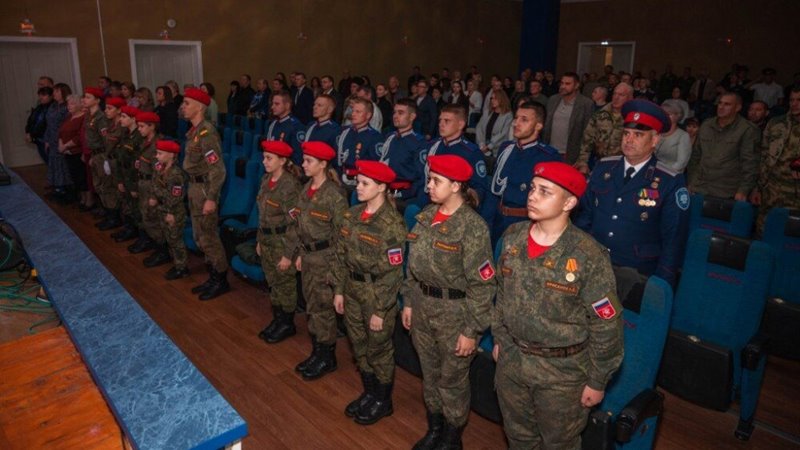 В Новочеркасске наградили граждан помогающих СВО