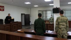 В Новочеркасске пятеро военнослужащих отправятся на гауптвахту за использование смартфона на службе